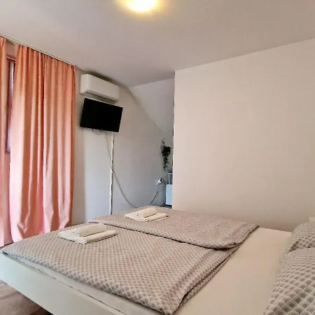 Cozy Room Peny Karlovac Exterior photo